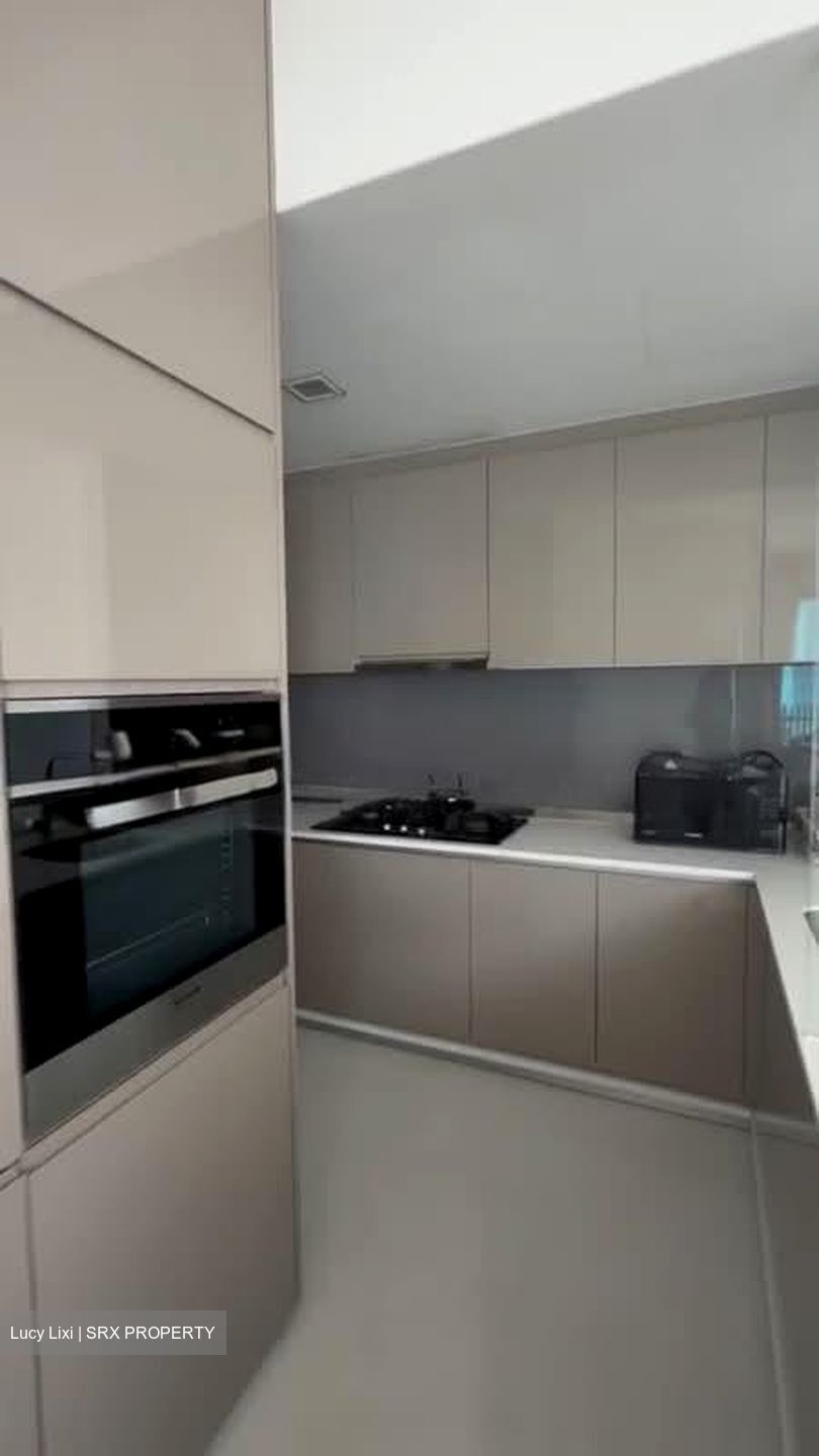 J Gateway (D22), Condominium #578583641